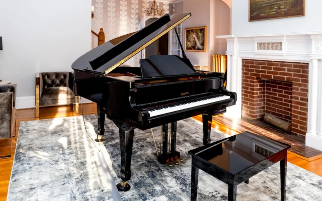 Wright Mansion - An Impressive Victorian Estate