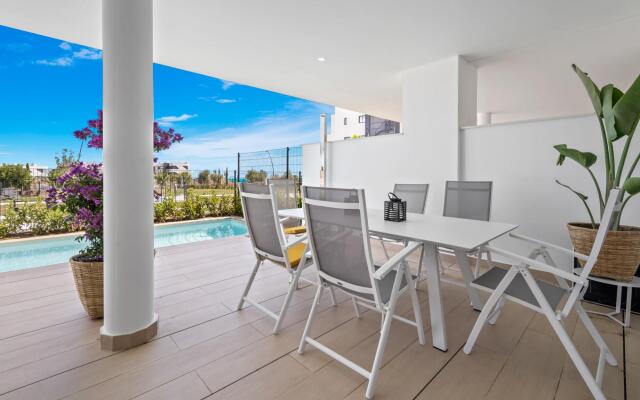 Levi in Fuengirola with 2 bedrooms and 2 bathrooms