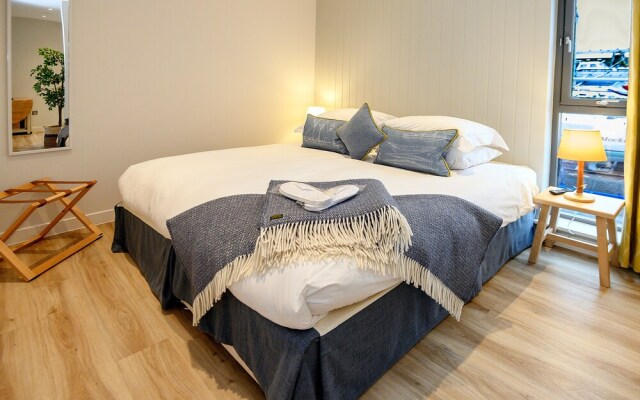 The Salt Lodge