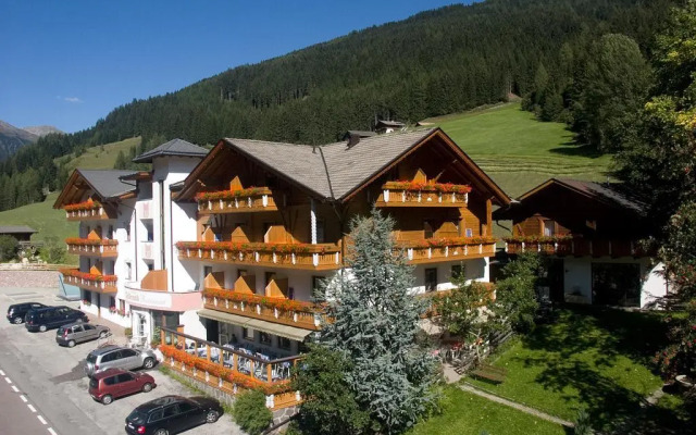 Hotel & Restaurant Feldrand