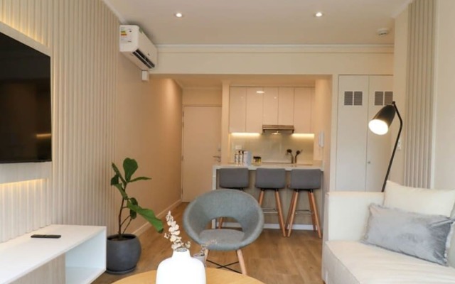 w Fantastic 2BR in the Heart of Barranco