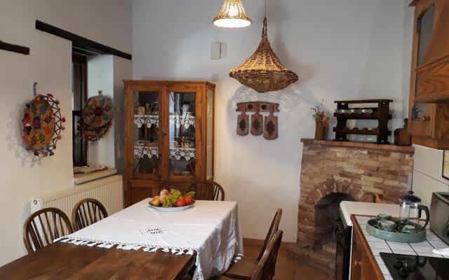 AVLI Traditional Houses