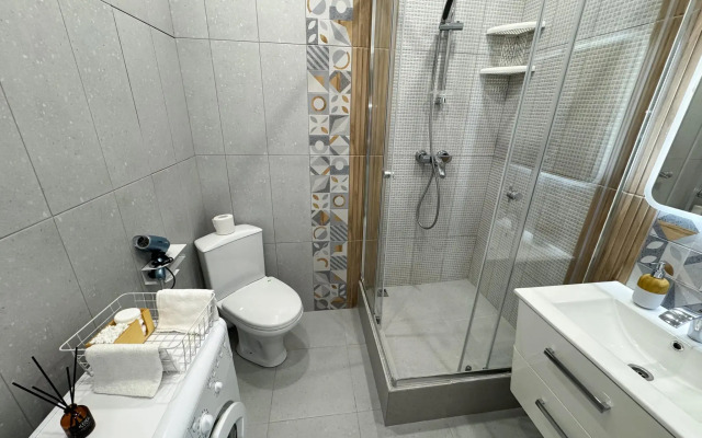 Daily rent50 on 44 Parkovaya Street, building 1