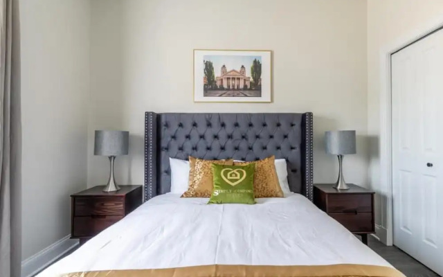 Iconic Rideau 1Bd Unit Balcony Free Parking 1