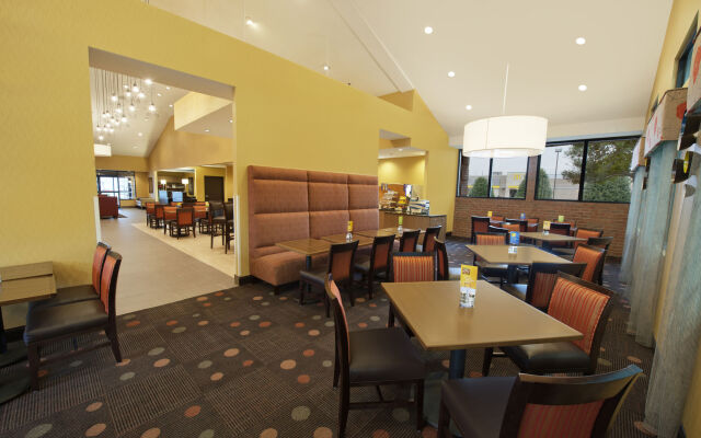 Holiday Inn Express Fredericksburg Southpoint by IHG