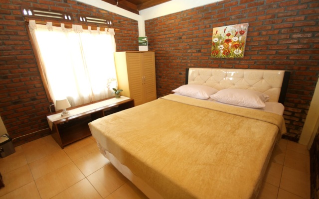 Rumah Kebun Wulan Lembang – Guest Rooms – Lembang