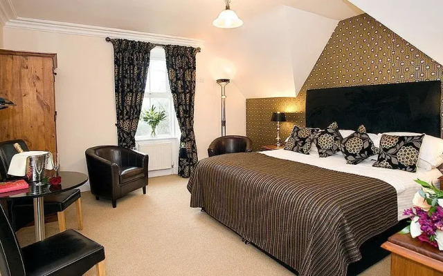 Wheatlands Lodge - Bed & Breakfast