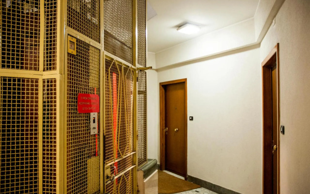 Vatican Museums Roomy Apartment