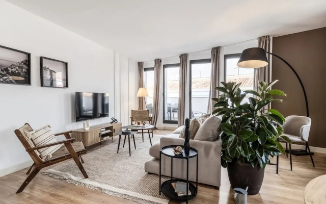 Dono - 3 Bedrooms Apartment in Chueca