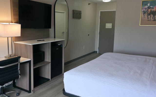 Baymont by Wyndham Louisville Southwest