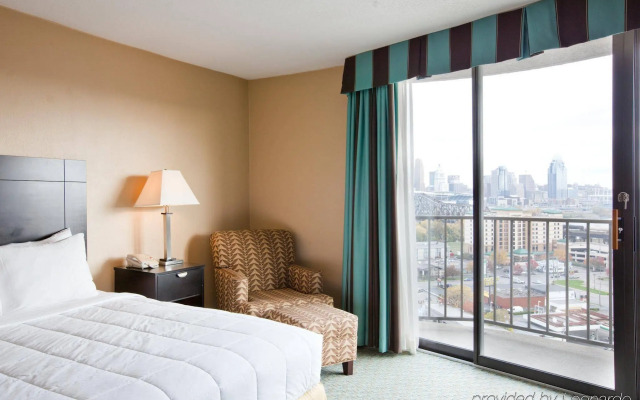 Radisson Hotel Cincinnati Riverfront
