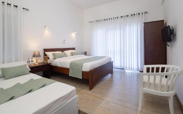 Monarch Villa Hanthana Kandy