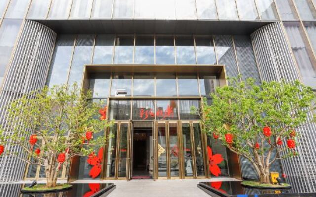 Bangtuomeinuo Executive Apartment (Shenzhen Futian chegongmiao zhongzhouwan store)