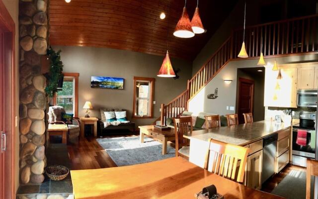 River Rock Mountain Cabin