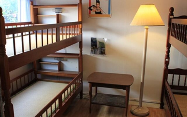 Saboten Smile Guest House