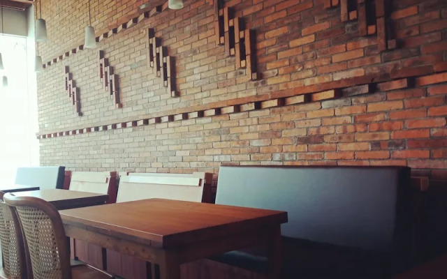 Hotel Parangraja