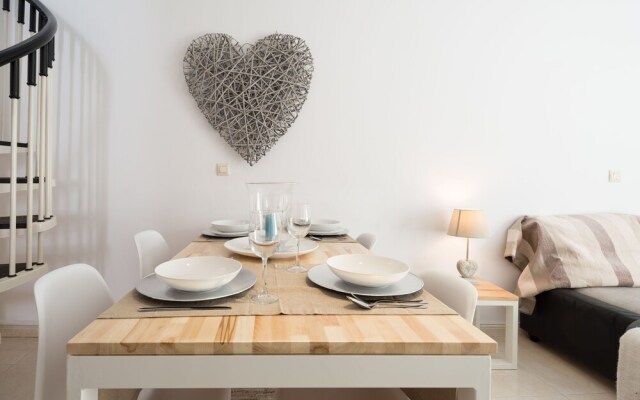 Ahro Suites Blanco Soler 3