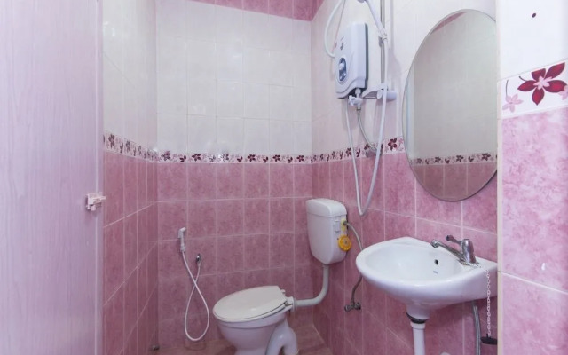 OYO 906 Happy 92 Hotel Lumut