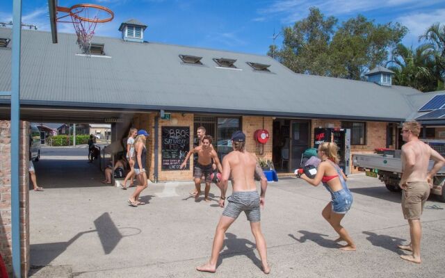 Backpackers Holiday Village