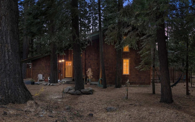 Sundance Foosball Table, Bbq, Near West Beach