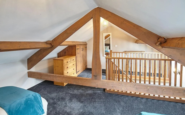 Host Stay The Hayloft