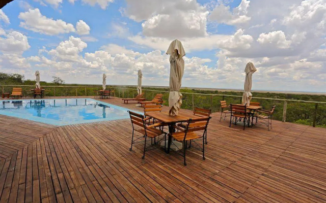 Uukwaluudhi Safari Lodge