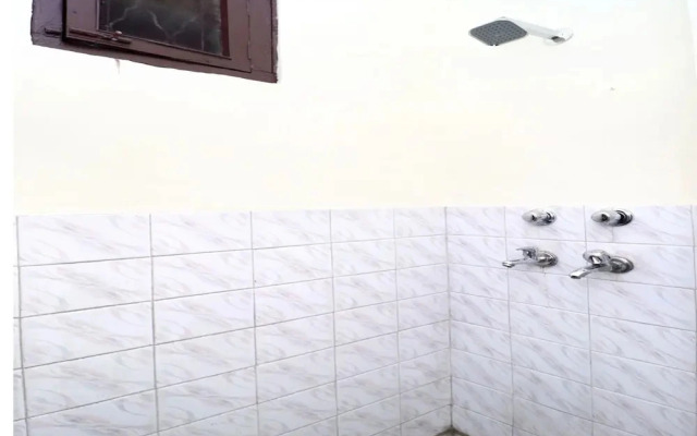 Amrit Guest House By OYO Rooms