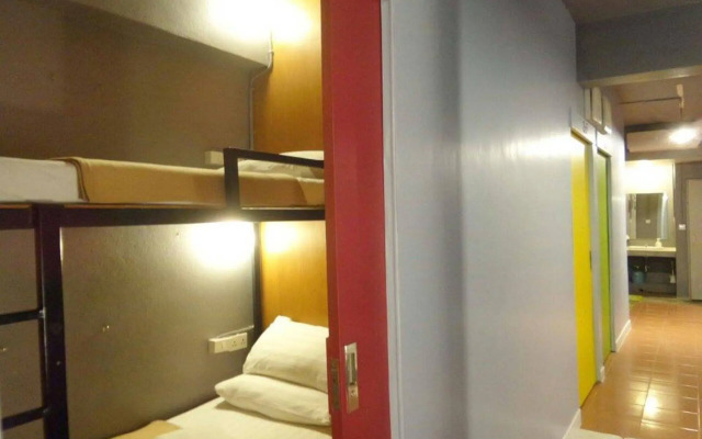 2230 Hostel