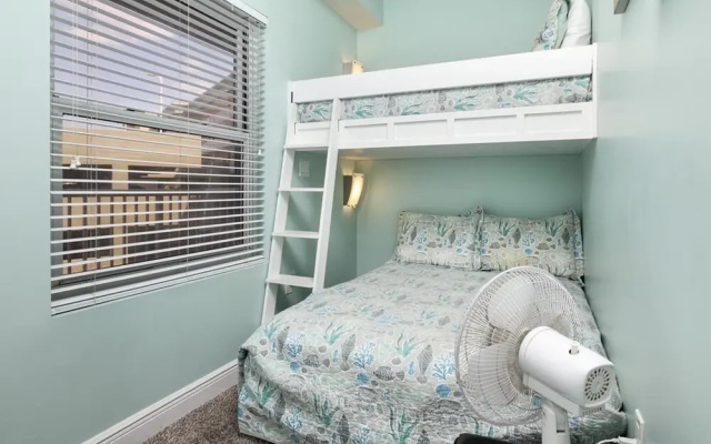 Waters Edge 302