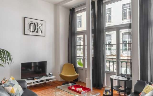 LV Premier Baixa FI Central Balcony Space AC