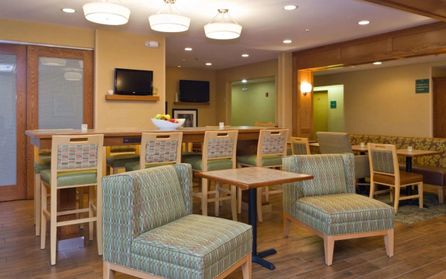 Spark by Hilton Newcomerstown