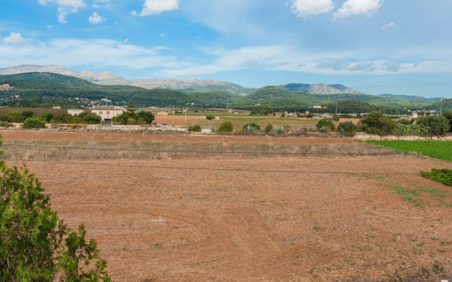 Villa With Pool & Terrace