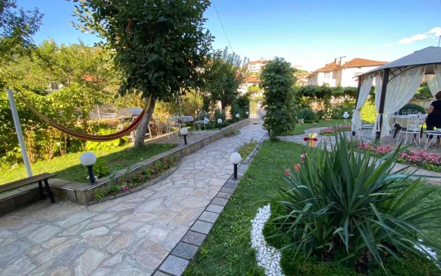 Guest House Detelina