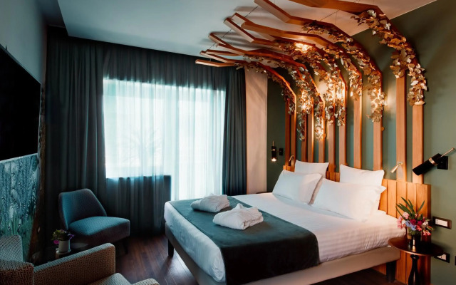 Collection O The Bangkok Airport Link Suite