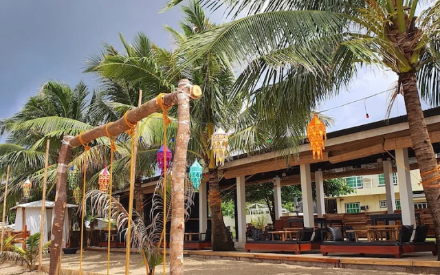 S-E Hotel and Residence