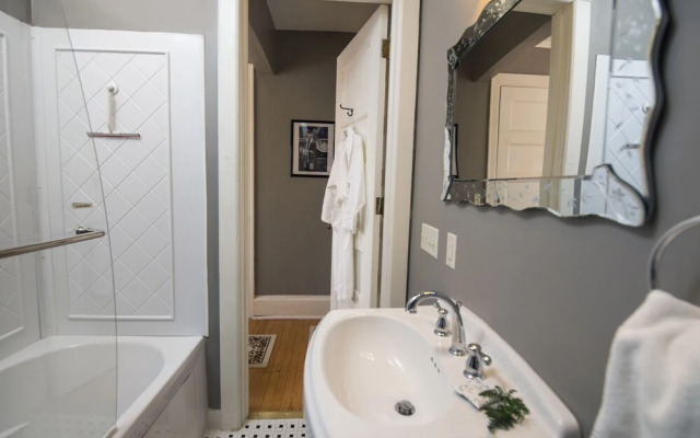 Ringling House Bed & Breakfast