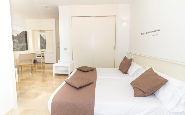 Eix Alzinar Mar Aparthotel