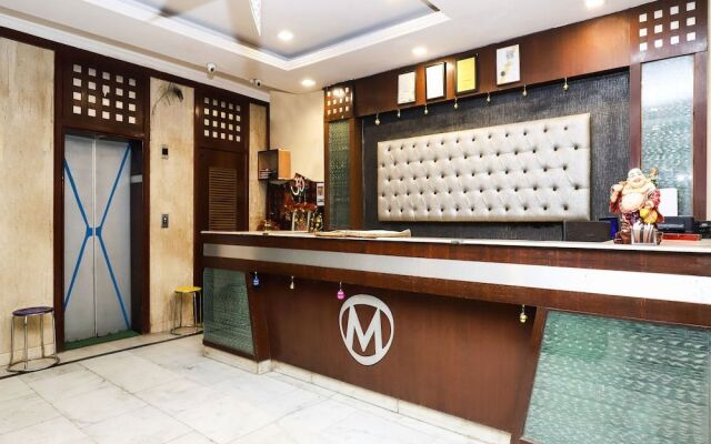 OYO 26216 Hotel Maanvi