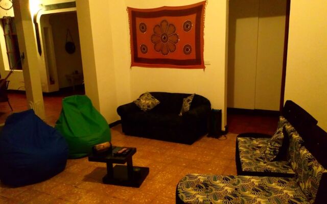 Tikay Cafe Hostel