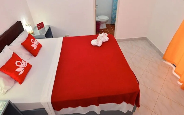 ZEN Rooms Station 3 Angol Road