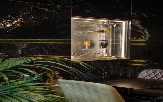 H Hotel