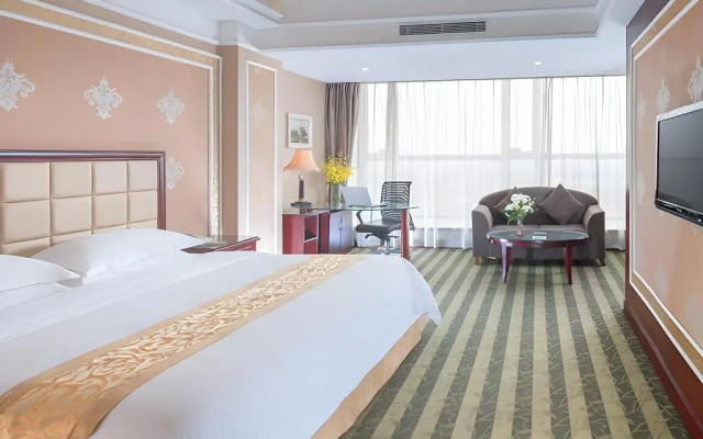 Vienna Hotel Shenzhen Songgang Yanchuan Road