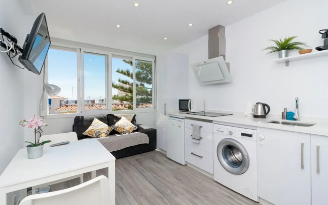 Cool and White Apartment Torrecilla Playa
