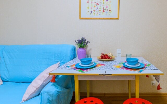 Apartment-Building "Cozy House" Kolomyazhskiy