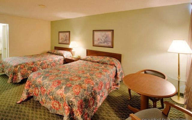 Knights Inn Lumberton
