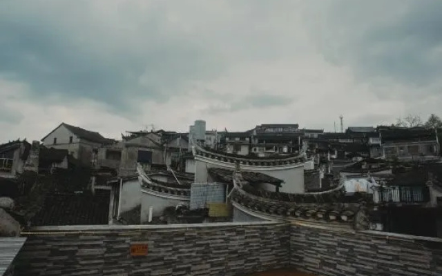 Phoenix Ziyun Courtyard (Ancient City North Gate Wharf Store) – Outside – Xiangxi