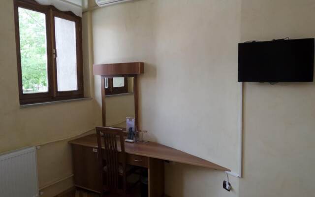 Imbros Hotel