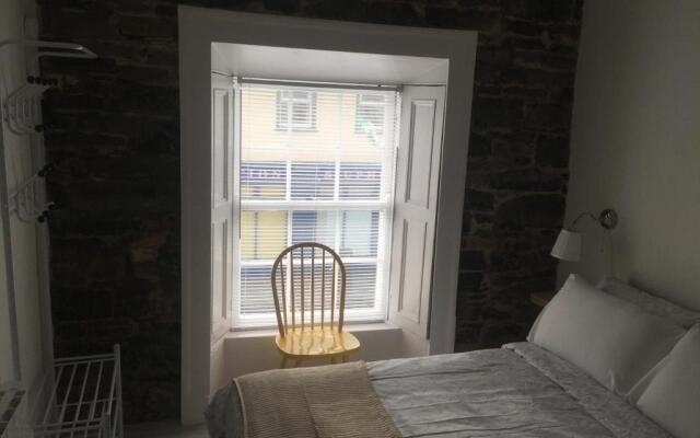 Room 2 Camp Street B&B & Self Catering