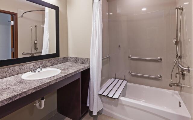 Holiday Inn Express & Suites Glenpool-Tulsa South by IHG