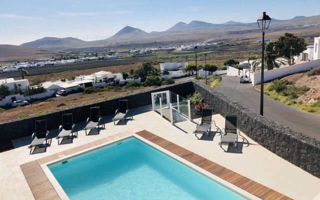 Canaryislandshost l Infinity views village - Heated Pool